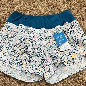 NWT Brooks Chaser speed work 5" shorts sz XS